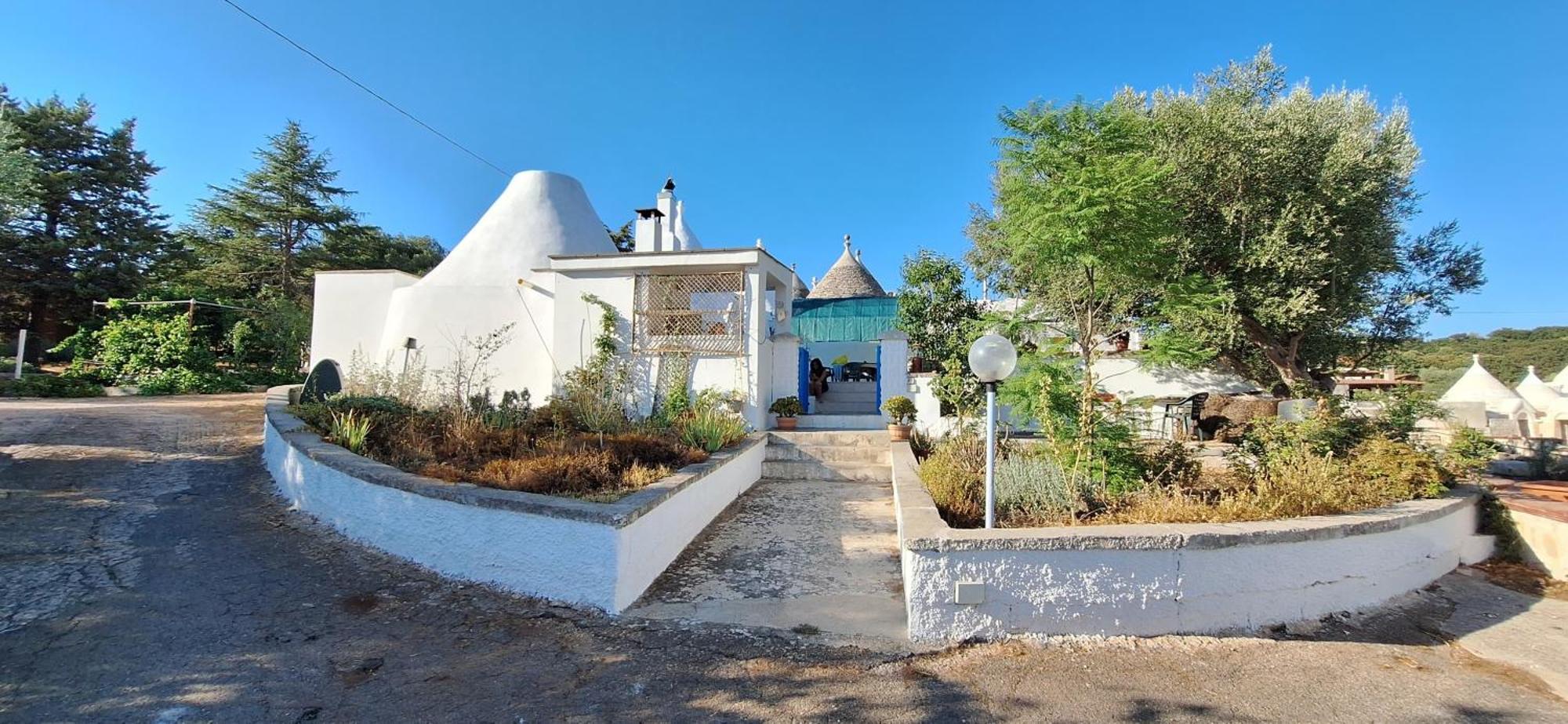 Trullo Chiari Di Bosco Villa Martina Franca Exterior photo